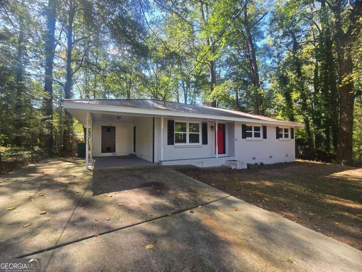 Property Photo:  4059 Canby Lane  GA 30035 