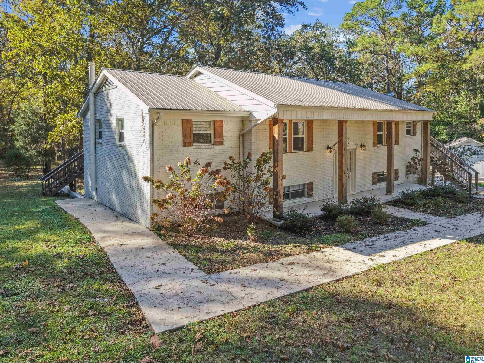 Property Photo: 7500 Misty Lane AL 35126
