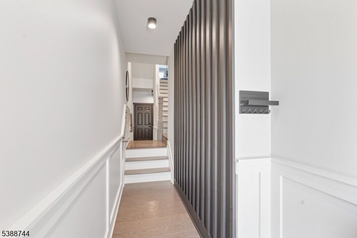 Property Photo: 7 Jessica Ln 11204 NJ 07083