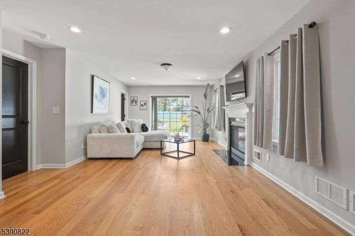 Property Photo: 1718 W 4th St NJ 08854