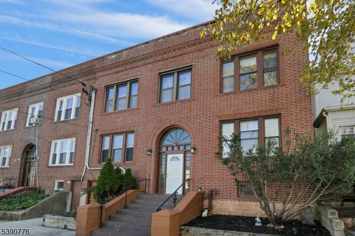 452 Avenue E 4  Bayonne City NJ 07002 photo