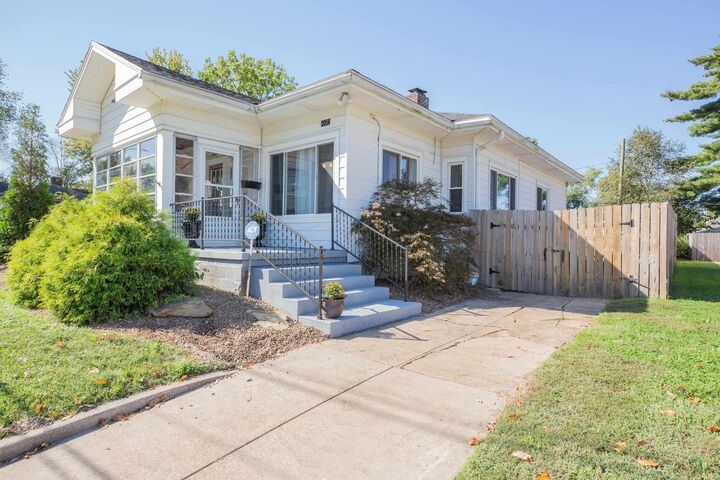Property Photo: 117 S Boeke Road IN 47714