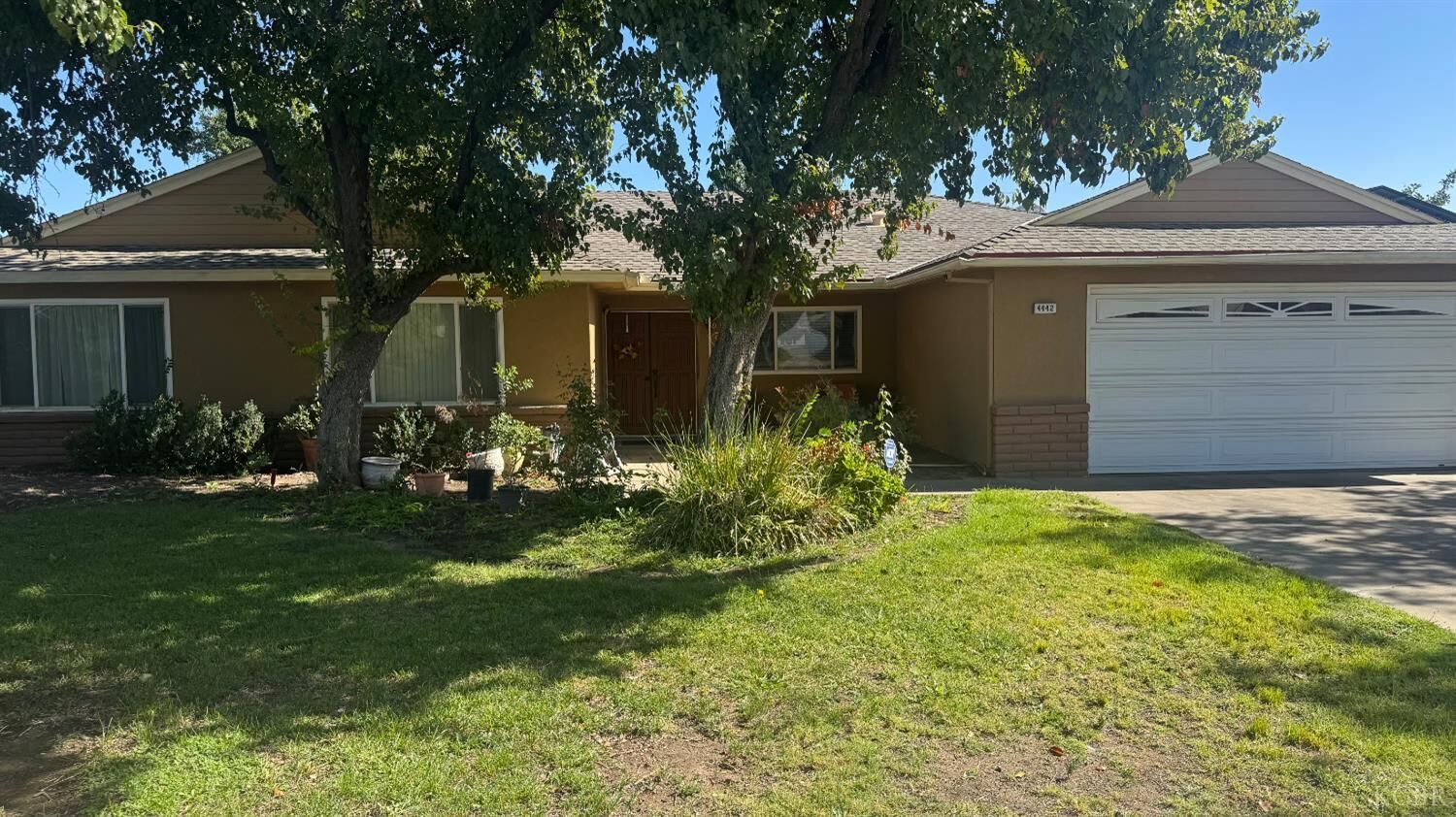 Property Photo:  4442 N Hacienda Drive  CA 93705 
