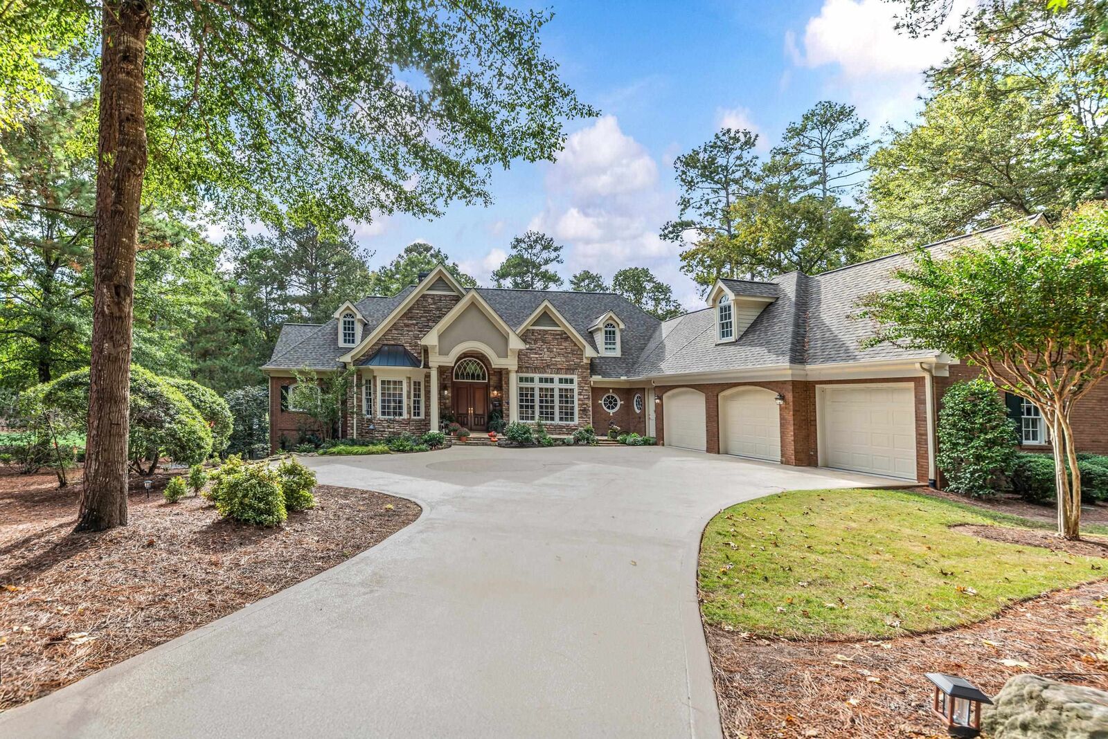 Property Photo:  1090 Henrys Hill  GA 30642 