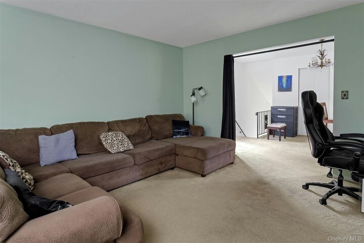 Property Photo:  17 Cromwell Place B  NY 10547 
