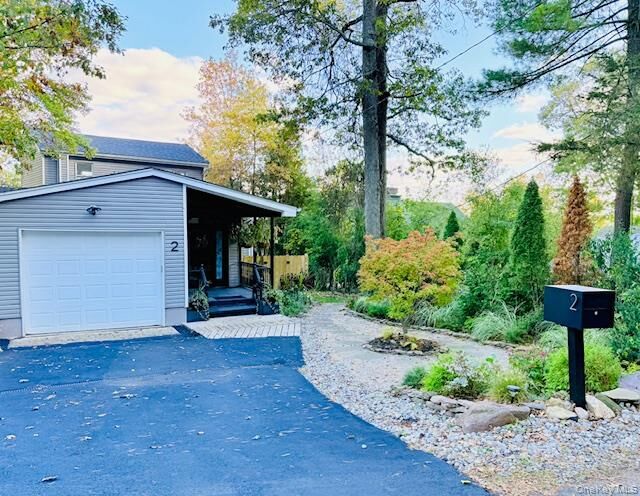 2 Erica Lane  Greenwood Lake NY 10925 photo