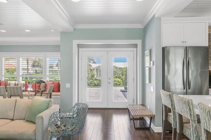 Property Photo:  510 Wedge Lane  FL 34228 