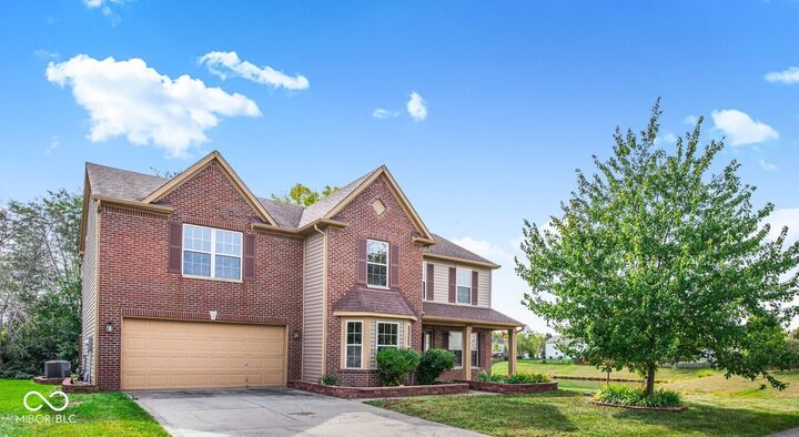 Property Photo: 10873 Glazer Way IN 46038