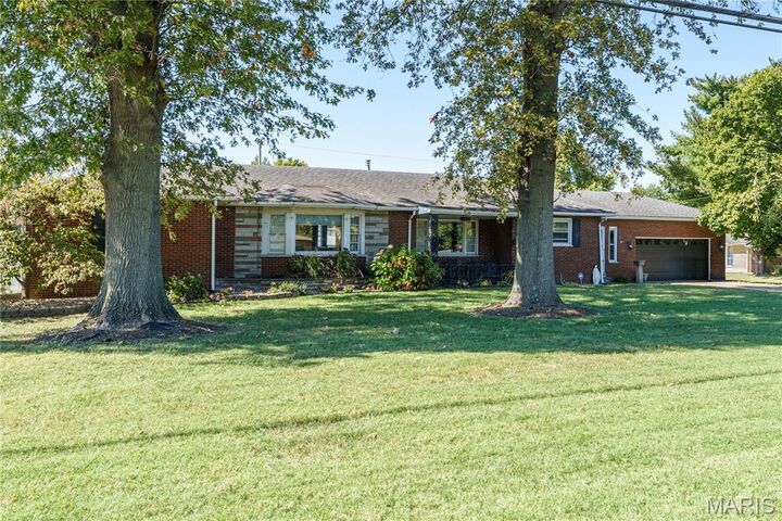 Property Photo: 3321 Wabash Avenue IL 62040