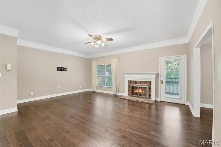 Property Photo:  698 Trailcrest Court 5  MO 63122 
