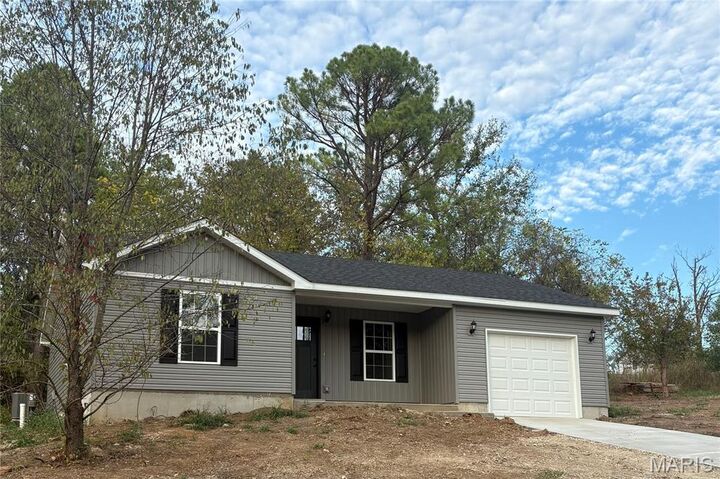 Property Photo:  400 East Plattin Street  MO 63020