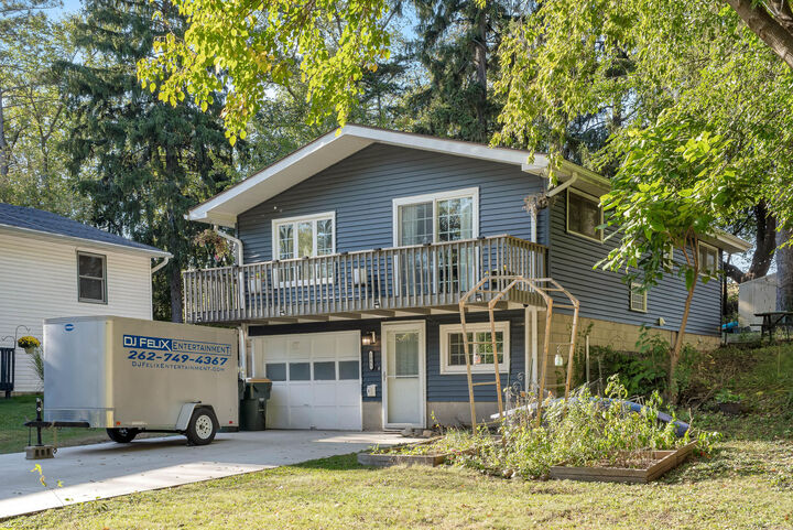 Property Photo: 1061 Highland Dr WI 53181