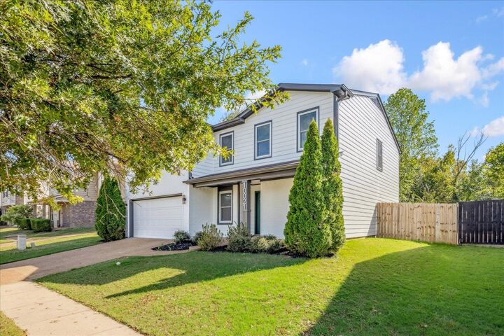 Property Photo: 10021 Branley Oak Dr TN 38016
