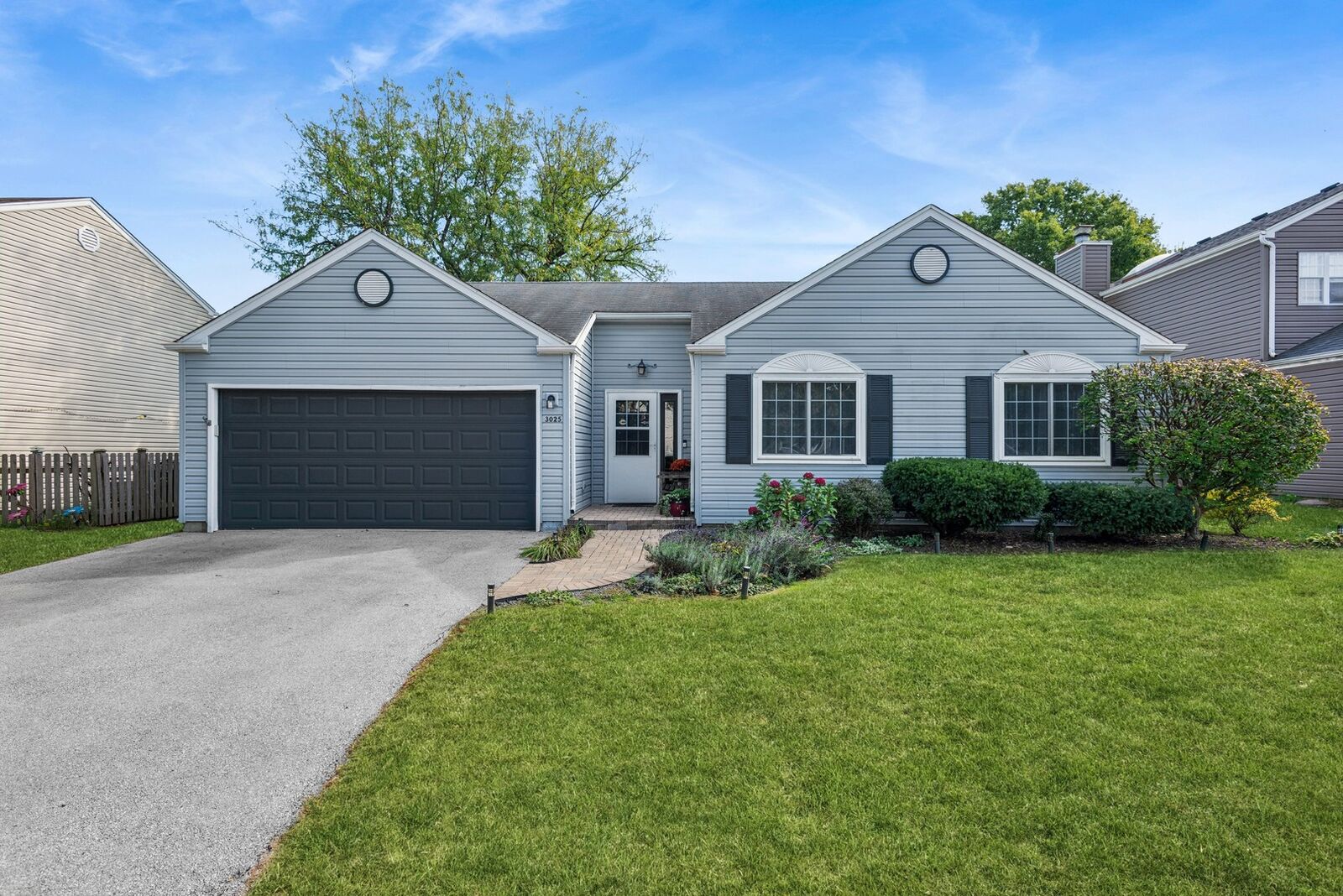 Property Photo: 3025 Long Grove Lane IL 60504