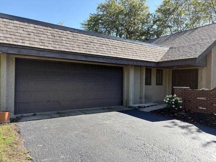 Property Photo: 4706 Wyoming Way IL 60012