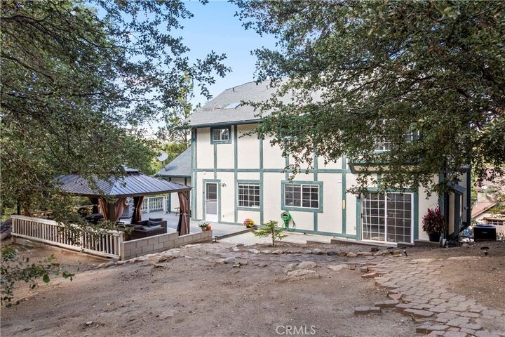 Property Photo: 955 Teakwood Drive CA 92352