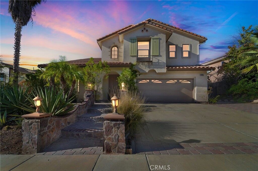 Property Photo:  28459 Falcon Crest  CA 91351 