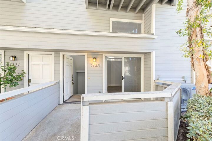 Property Photo:  24873 Nueva Vista Drive  CA 92677 