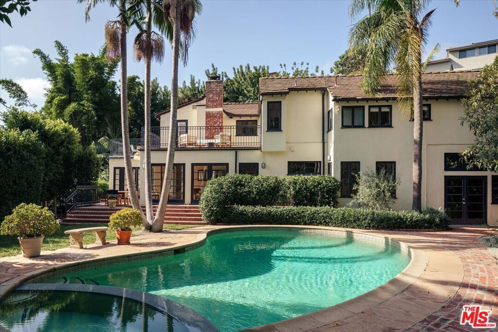 Property Photo: 7064 La Presa Drive CA 90068