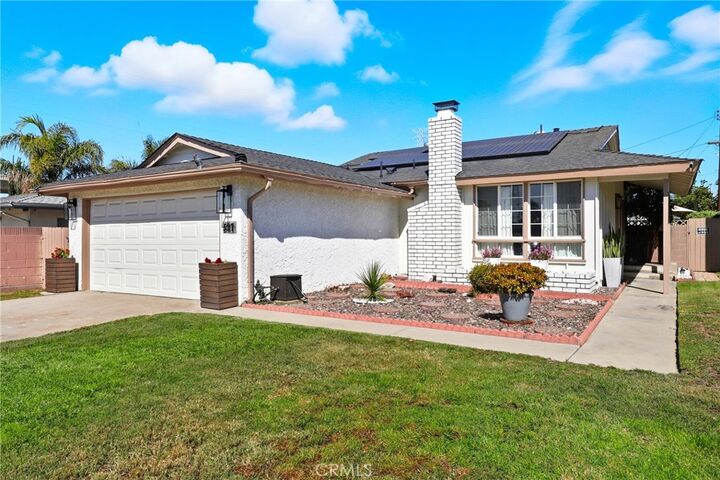 Property Photo:  527 W 169th Street W  CA 90248 