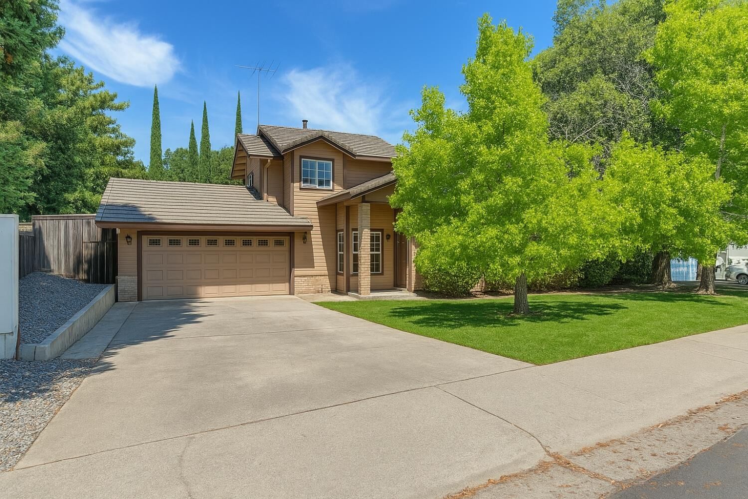 Property Photo:  6470 Arcadia Avenue  CA 95650 