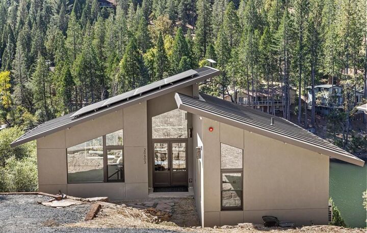 Property Photo: 20603 Longridge Court CA 95321
