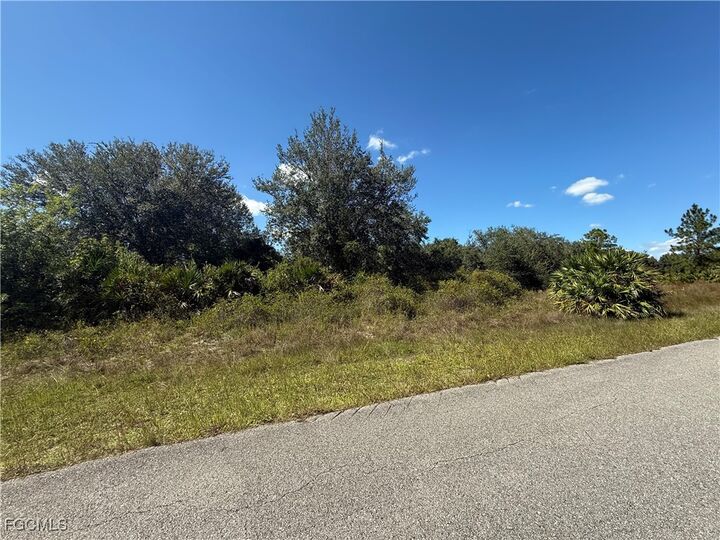 Property Photo: 1509 Clayton Avenue FL 33972