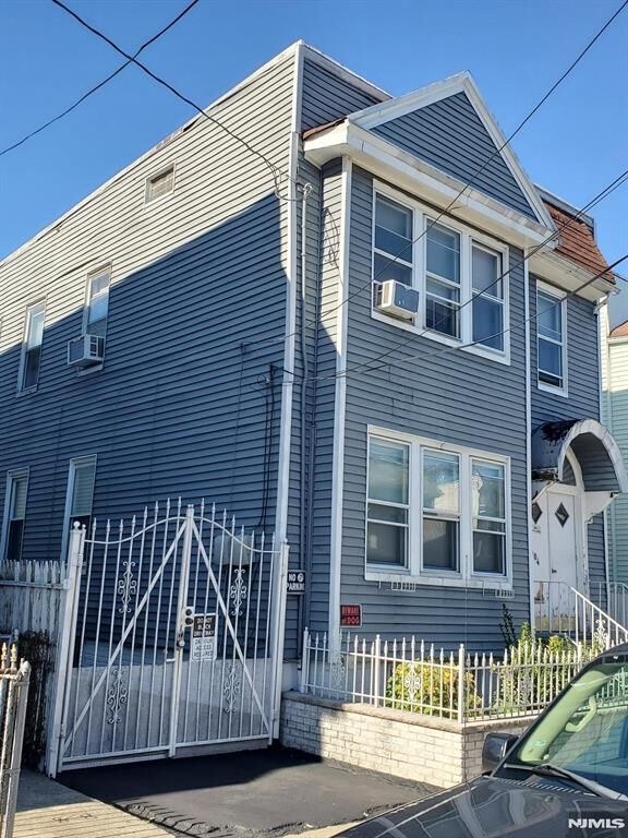 Property Photo:  404 6th Street Apta  NJ 07107 