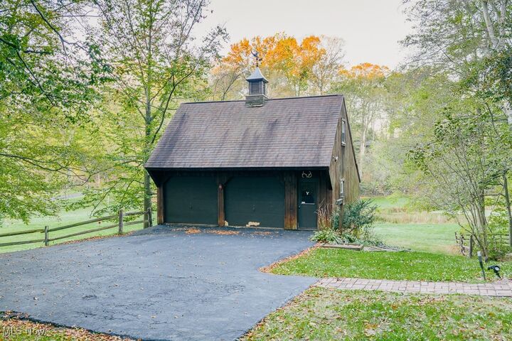 Property Photo: 25700 Winona Road OH 44634