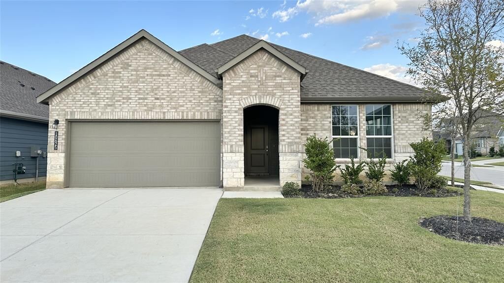 Property Photo:  10625 Zircon Lane  TX 76036