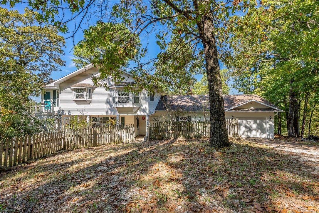 Property Photo: 17556 Timberlake Trail AR 72756