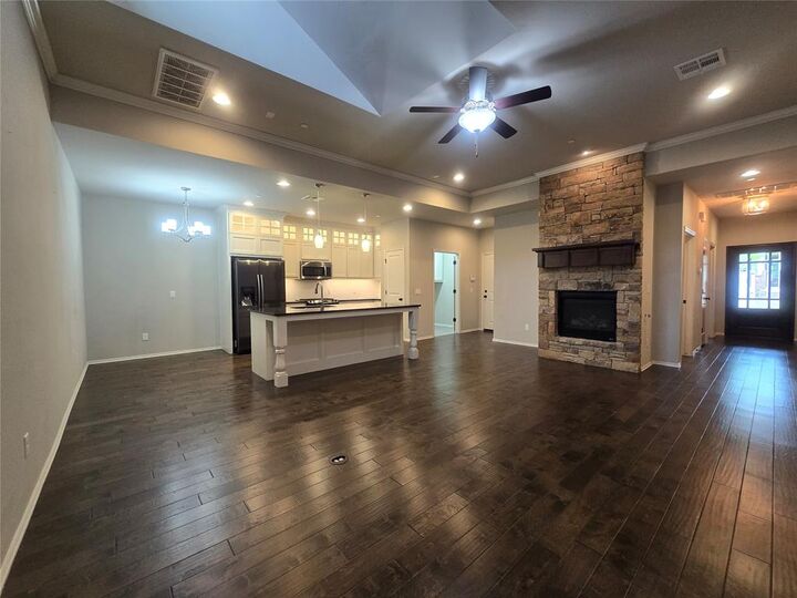 Property Photo: 581 Outer Banks Way OK 73034
