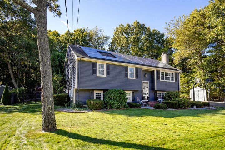 Property Photo:  37 Flintlocke Dr  MA 02360