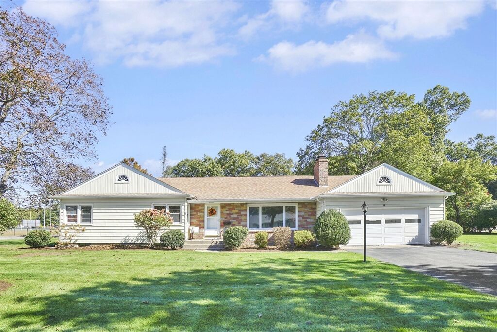 Property Photo: 7 Viscount Rd MA 01106