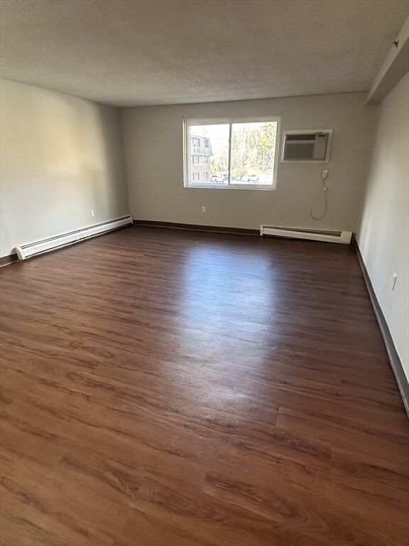 Property Photo: 688 Boston Post Rd E 202 MA 01752