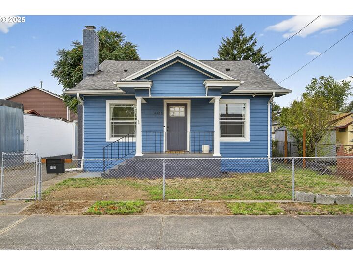 Property Photo:  6415 SE 93rd Ave  OR 97266 