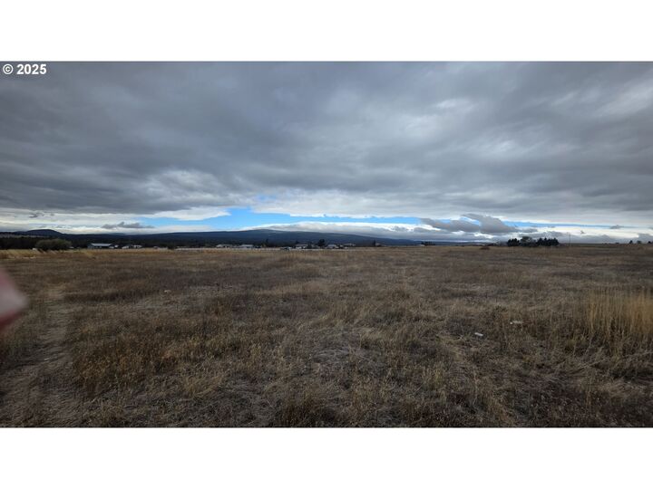 Nka - Sara View Ln 2  Goldendale WA 98620 photo