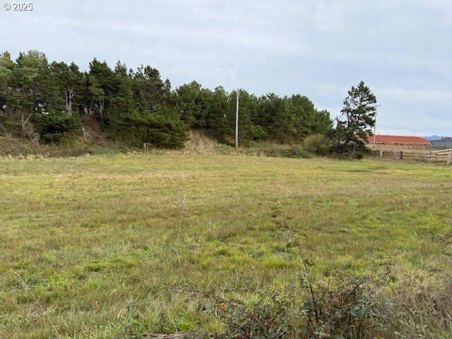 Property Photo: Seales Rd OR 97146