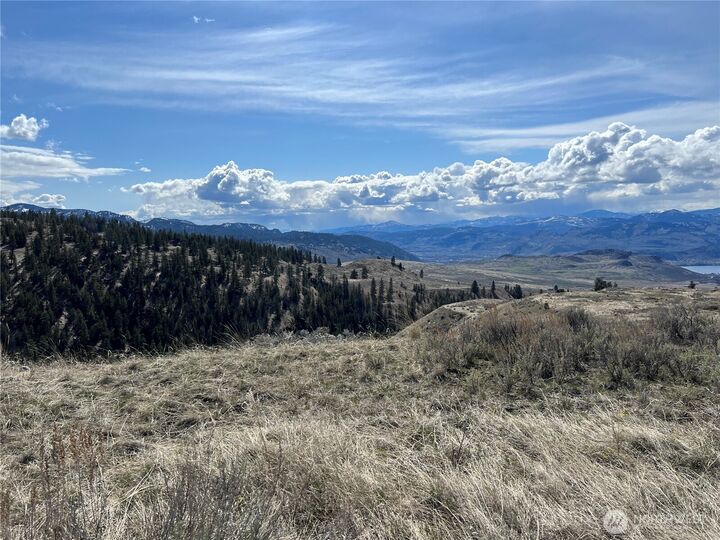 Property Photo:  19  Meadowlark Road  WA 98844 