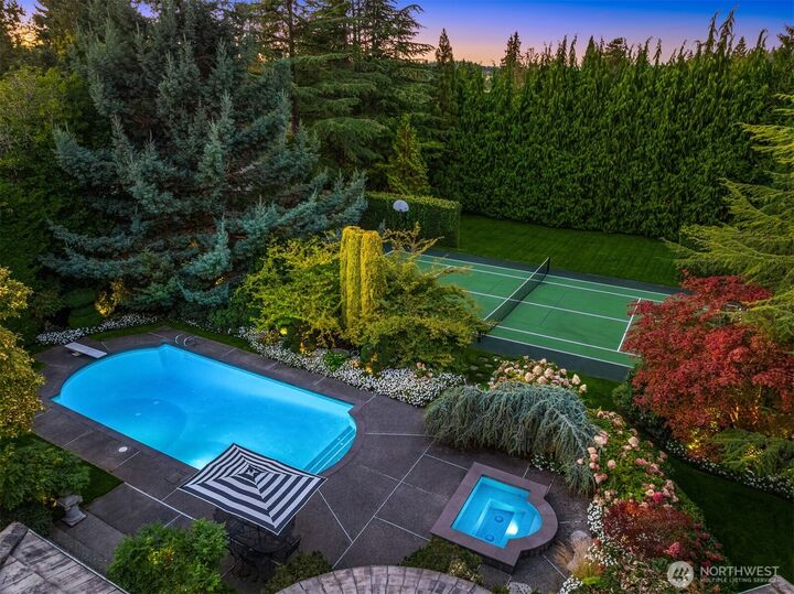 Property Photo: 8622 NE 10th Street WA 98039