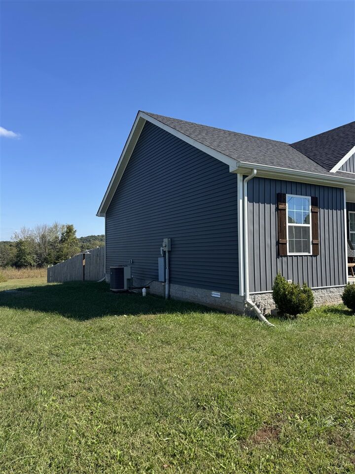 Property Photo:  2148 Lewisburg Road  KY 42276