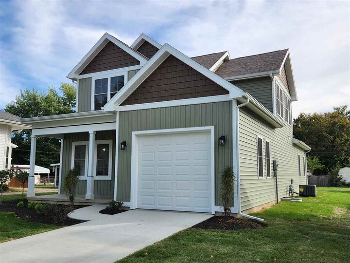 Property Photo: 407 E Main Street IN 47330