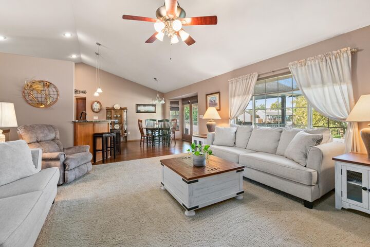 Property Photo: 11119 W Lantana Cir KS 67205