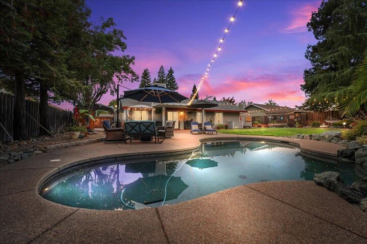Property Photo: 128 Mesquite Court CA 95630