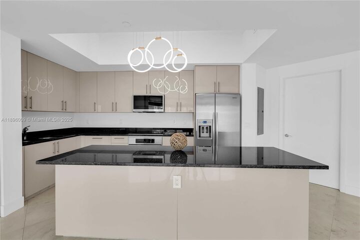 3131 NE 188th St 2-1005  Aventura FL 33180 photo