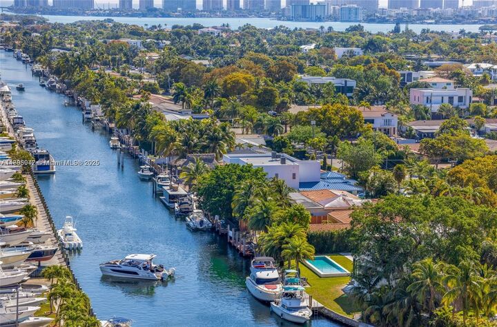 Property Photo: 13499 Biscayne Blvd 1603 FL 33181