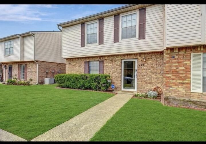 Property Photo:  976 Sunmeadow Dr  TX 77706
