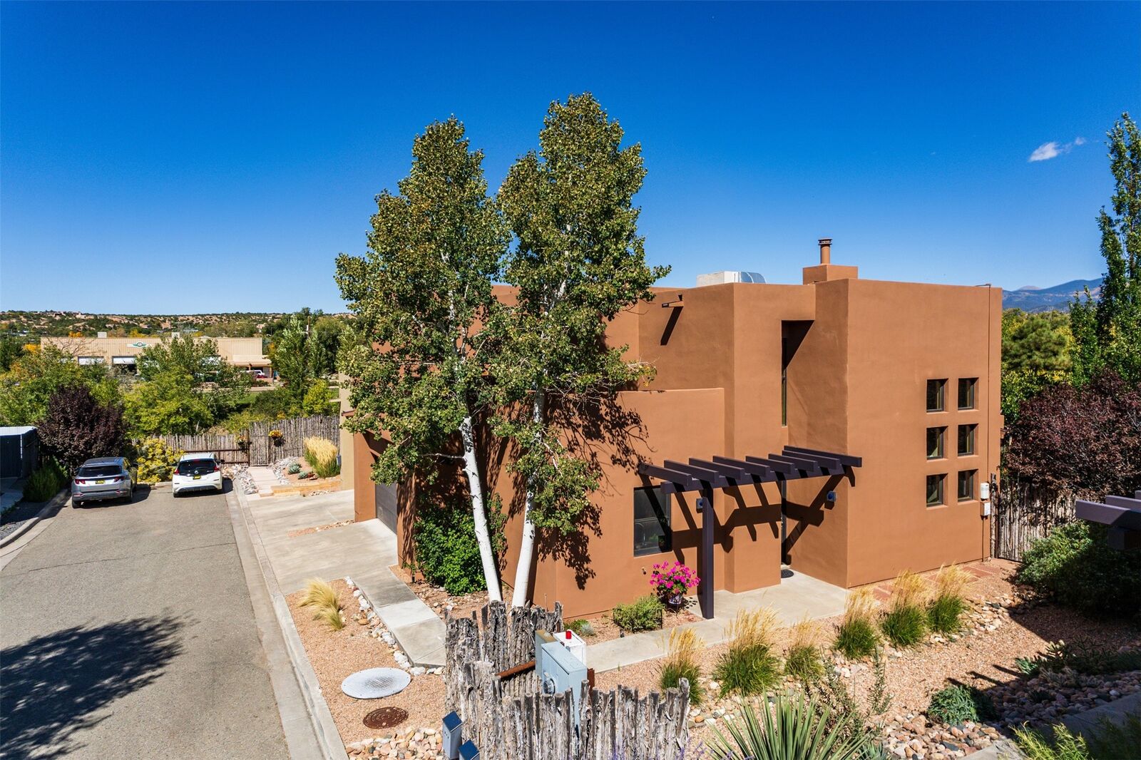 Property Photo:  927 Alto Street B  NM 87501 