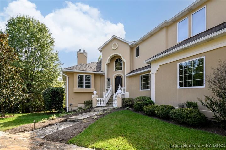 Property Photo: 1021 Bluff Ridge Drive IN 47150