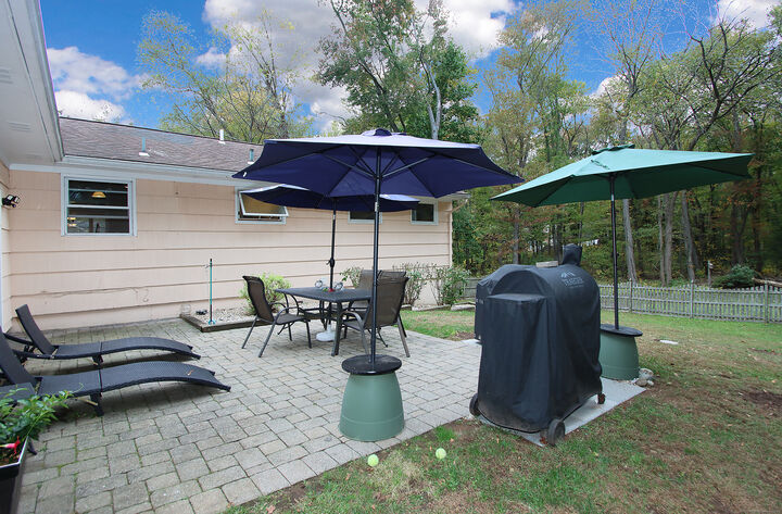 Property Photo: 104 Country Club Road CT 06410